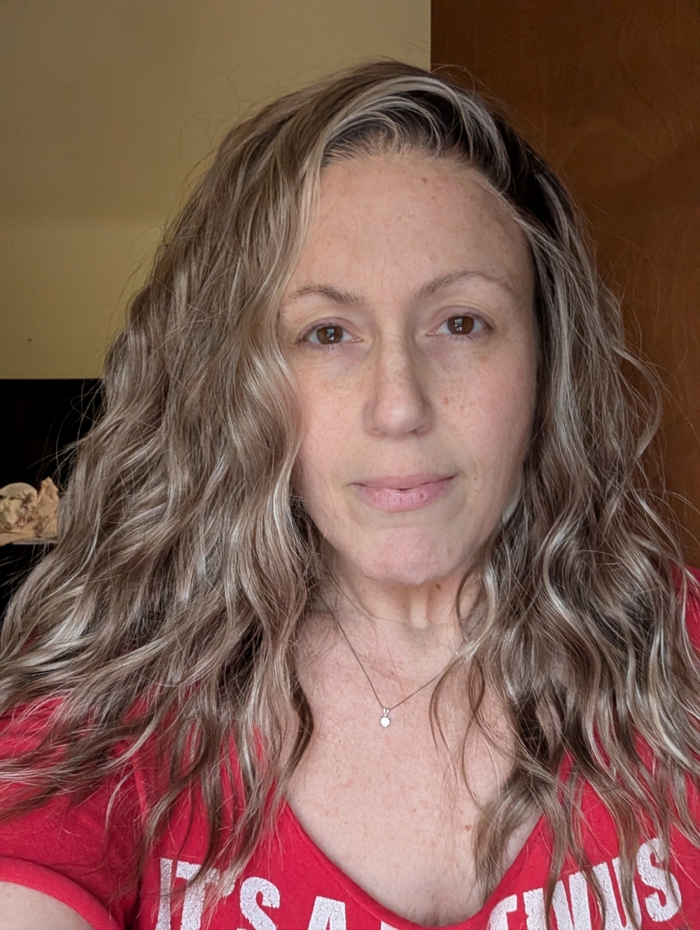 Aisom Mila Water Wave Wig In Hazelnut